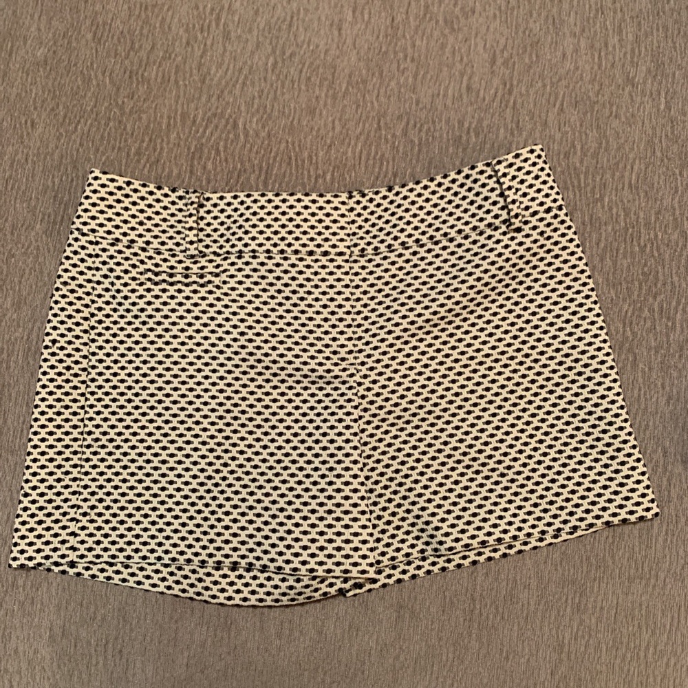 Beautiful Ann Taylor “Loft” dress shorts